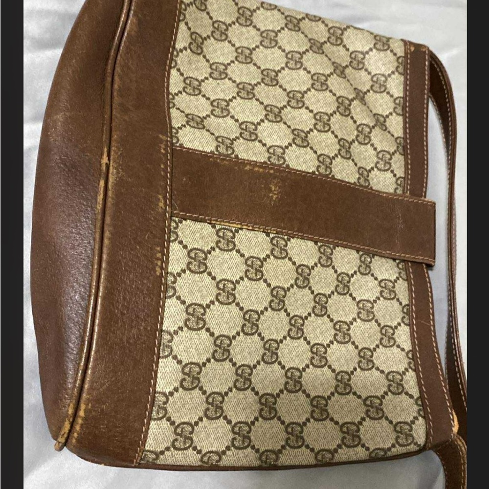 Gucci Tan and Brown Shoulder Bag with Gold Accent Authenticity confirmed - Picture 2 of 8